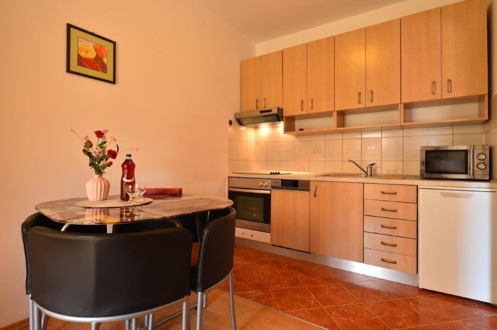 Apartmani Stefano لابين المظهر الخارجي الصورة