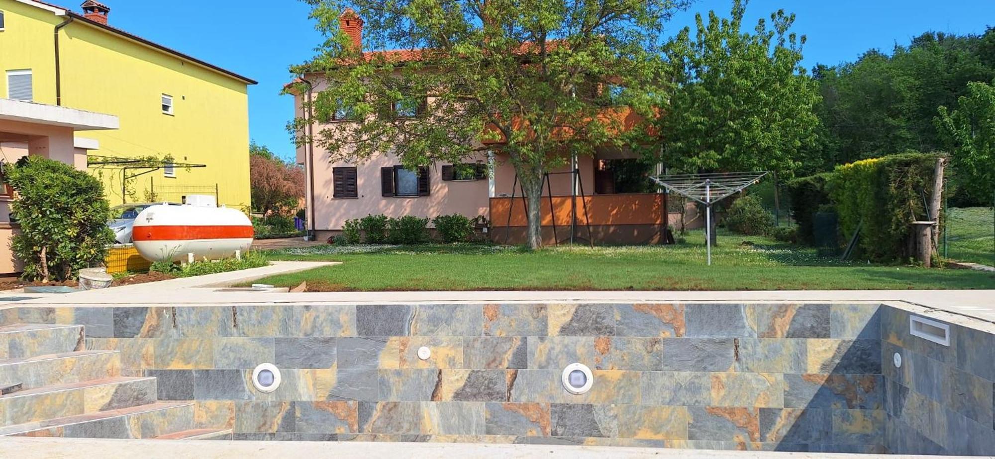 Apartmani Stefano لابين المظهر الخارجي الصورة